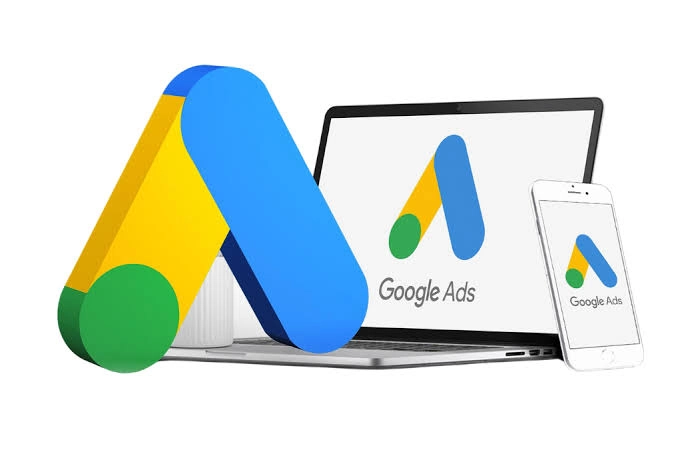 Performance Max vs ayrı kampaniyalar, Performance Max nədir, Google Ads kampaniya strukturu, Google Ads hibrid strategiya, Performance Max yoxsa Search, Performance Max kampaniyasının üstünlükləri, Google Ads auditoriya siqnalları, Performance Max brend istisnaları, Google Ads lead keyfiyyəti, offline konversiya izləməsi, e-ticarət üçün Google Ads, PMax asset qrupları, Google Axtarış kampaniyaları, Google Ads büdcə seqmentasiyası, Performance Max vs Search campaigns